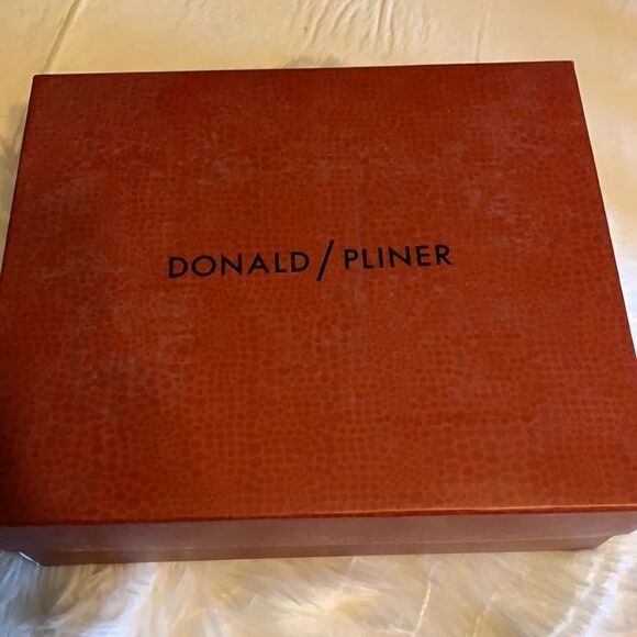 Donald Pliner Genuine Leather Snake-Print Dyla Bootie, Size 10 - Picture 12 of 13